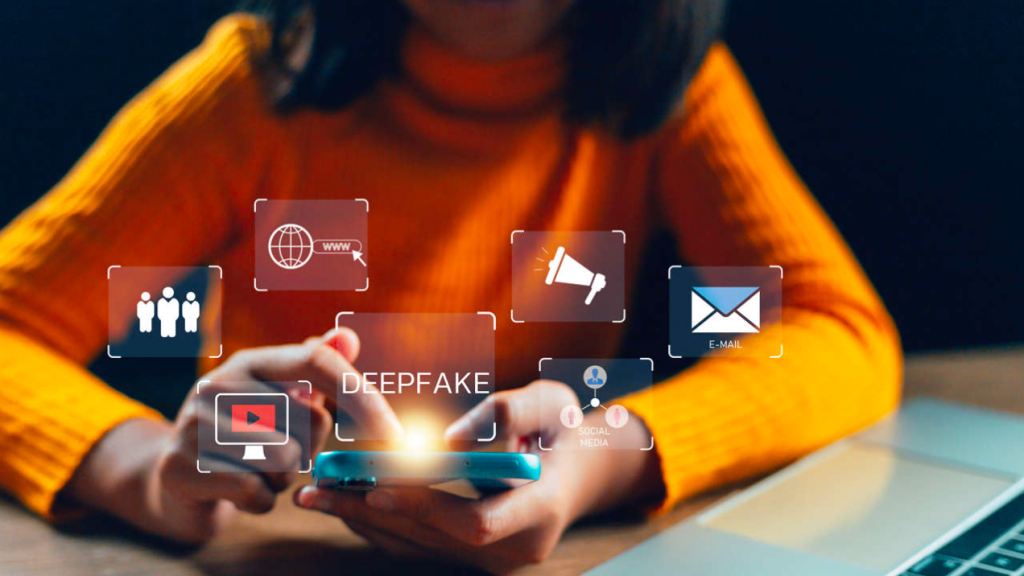 Optimización y simulación de modelos de propagación de rumores estocásticos en redes complejas